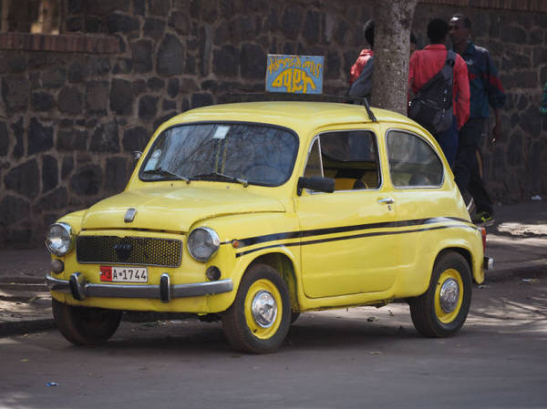 Nhiều xe taxi ở Eritrea là Fiat´s cũ