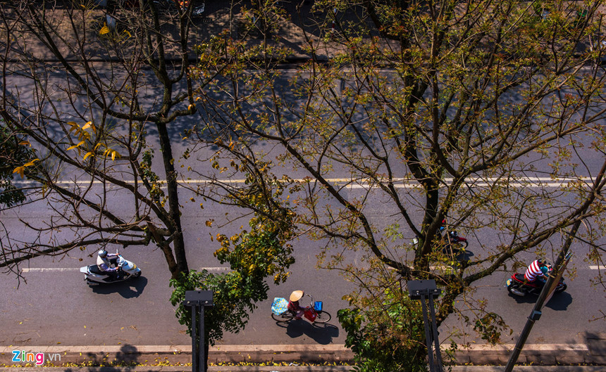 "Huế là nơi đến, để chờ và để bình yên trong tâm hồn”. Huế mỗi mùa một sắc, mỗi góc một màu nhưng đẹp và bình yên kỳ lạ.