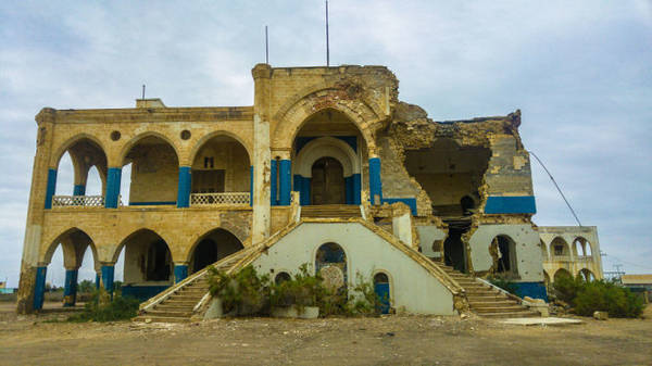 Những gì còn lại của lâu đài Haile Selassie ở ngoại ô thị trấn cổ Massawa