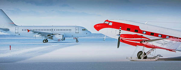 Sân bay Ice Runway ở Nam Cực. Ảnh: Stu Shaw/Shutterstock