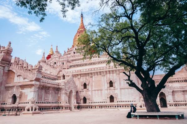 Ananda - Ngôi đền đẹp nhất, rộng nhất và linh thiêng bậc nhất tại Old Bagan