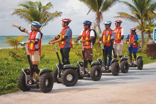 Segway cho khách thích tự khám phá