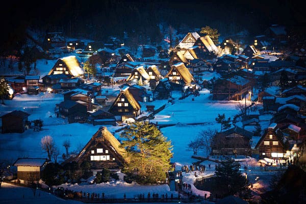 lang-co-shirakawa-night