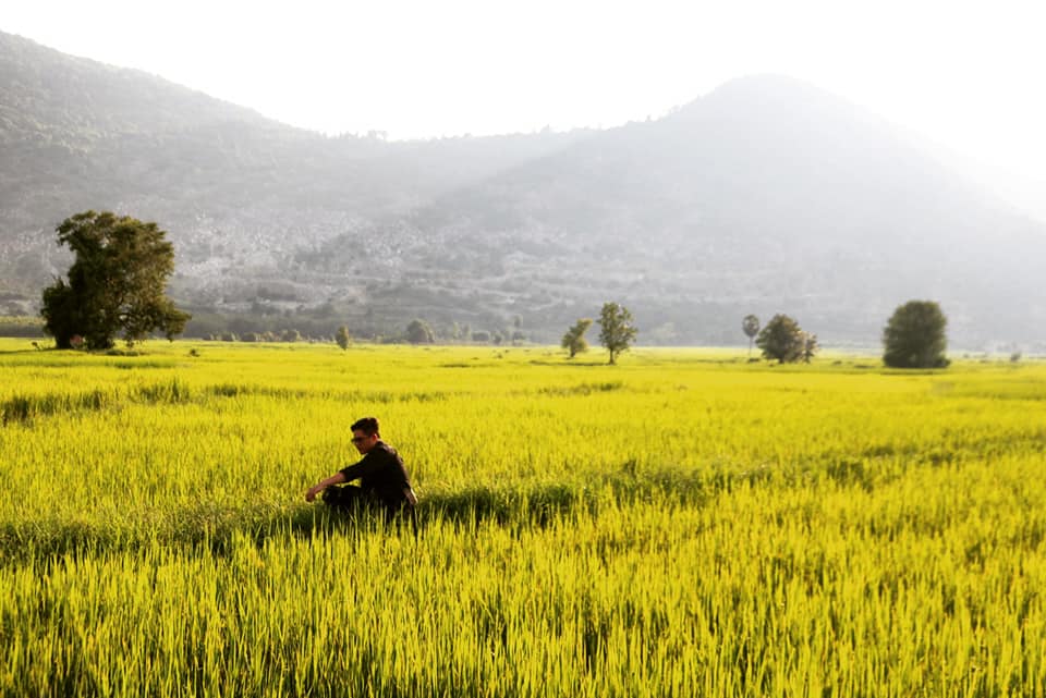 trai-tay-ninh-chinh-goc-chia-se-7-diem-must-try-cho-dan-nhap-mon-song-ao/