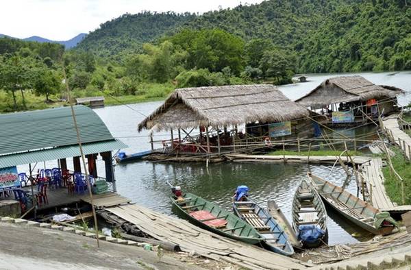 Khu-tranh-nong-dep-me-hon-o-chao-lua-mien-tay-xu-Nghe-ivivu-3