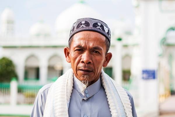 Một trong năm điều răn với người Hồi giáo là phải hành hương tới thánh địa Mecca một lần trong đời. Tuy nhiên, với cộng đồng Hồi giáo tại Việt Nam, nhiều người chọn những chuyến hành hương tới các nhà thờ Hồi giáo lớn tại An Giang.