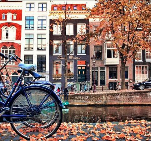 Amsterdam mùa thu đẹp lộng lẫy.