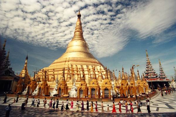 Kiến trúc ấn tượng của chùa Shwedagon. Ảnh: champion-tour.com