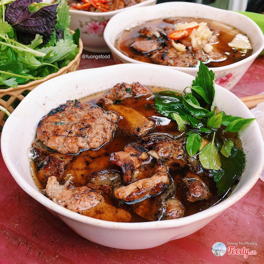 bún chả Bát Sứ