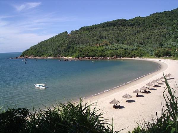 Bãi biển Mỹ Khê của Đà Nẵng đã được tạp chí Forbes (Mỹ) bình chọn là một trong 6 bãi biển quyến rũ nhất hành tinh.