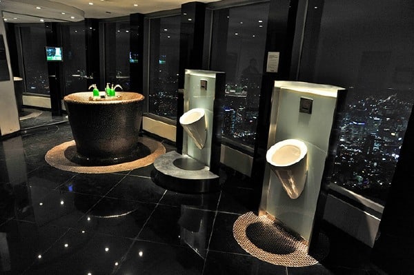 Sky Restroom