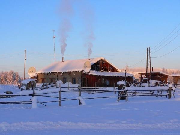 Ngôi làng Oymyakon hiện là nơi sinh sống của hơn 500 người Nga và các dân tộc thiểu số khác - Ảnh: Amusing
