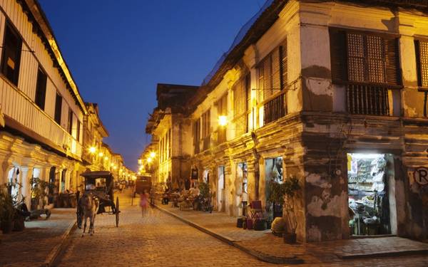 Vigan là một thị trấn thuộc tỉnh Ilocos Sur của Phillipines.