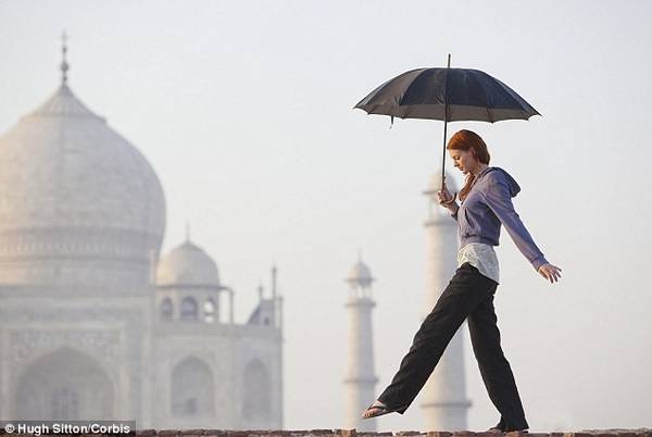 Nạn hiếp dâm phụ nữ địa phương và khách du lịch khiến Ấn Độ là điểm đến đáng báo động