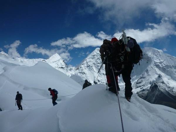 Những ngọn núi băng quyến rũ ở Nepal