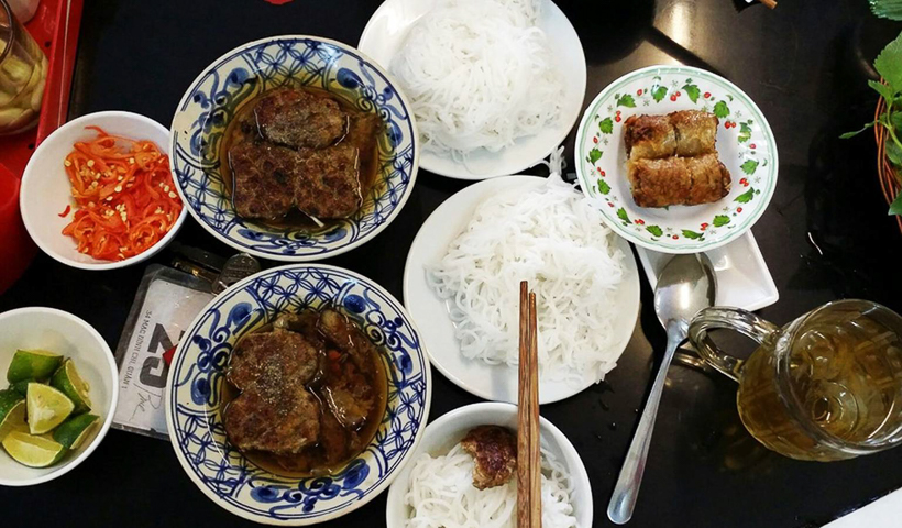 Quán bún chả ở Sài Gòn