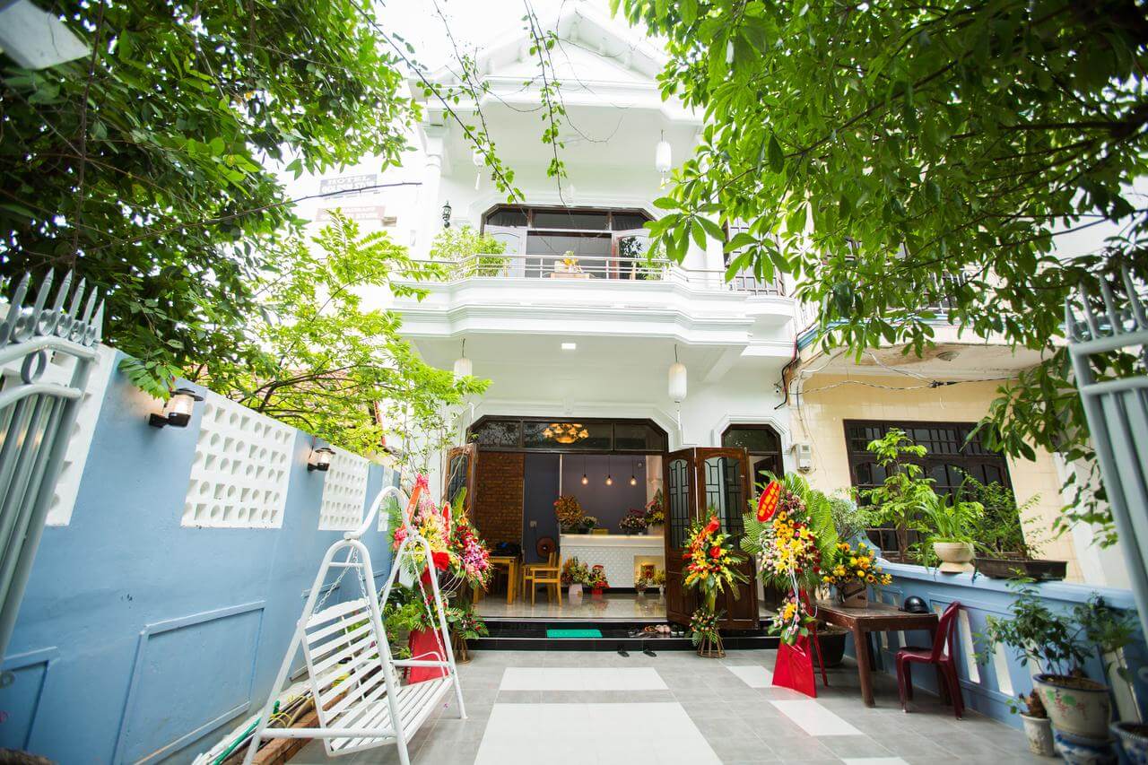 Shark homestay Huế