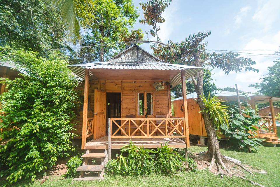 Phu Quoc Sen Lodge Homestay Village