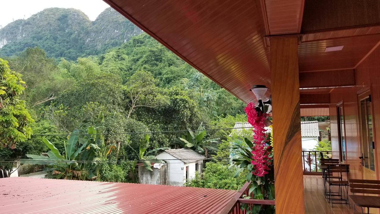 Lotus Homestay Cát Bà