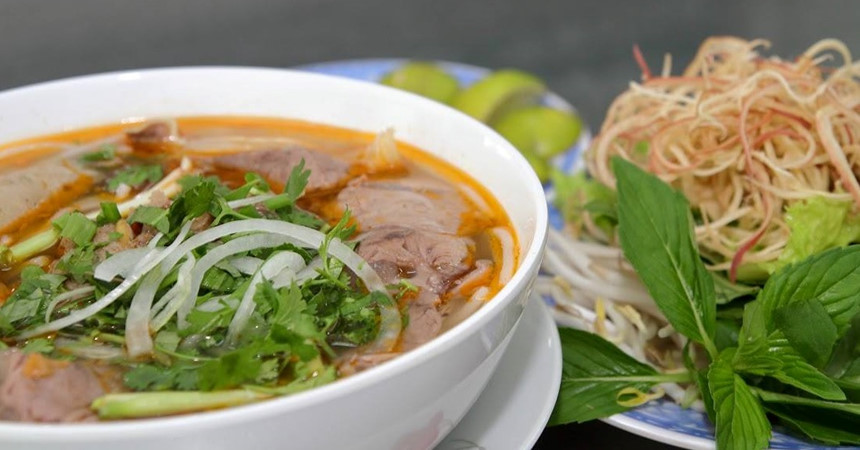 Top 10 quán bún bò Huế Sài Gòn ngon đậm vị kinh kỳ xưa