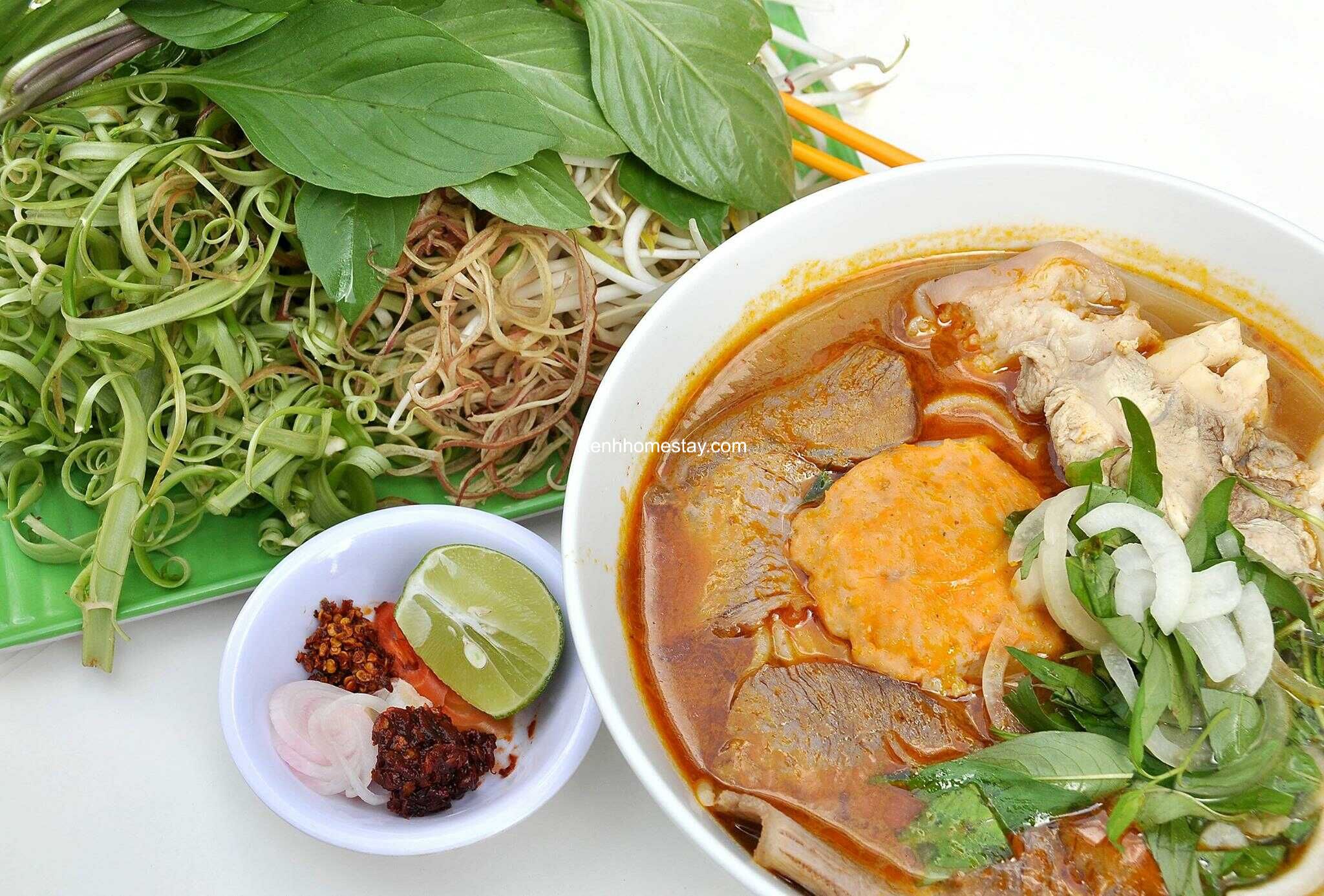 Top 25 Quán bún bò Huế Sài Gòn ngon xuất sắc chuẩn vị đông khách nhất