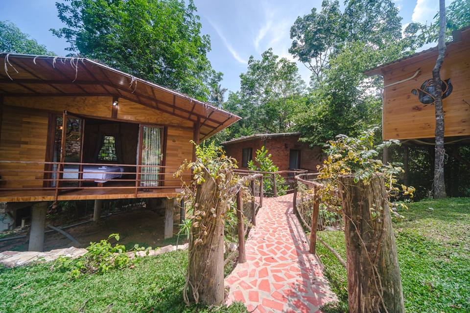 Phu Quoc Sen Lodge Homestay Village