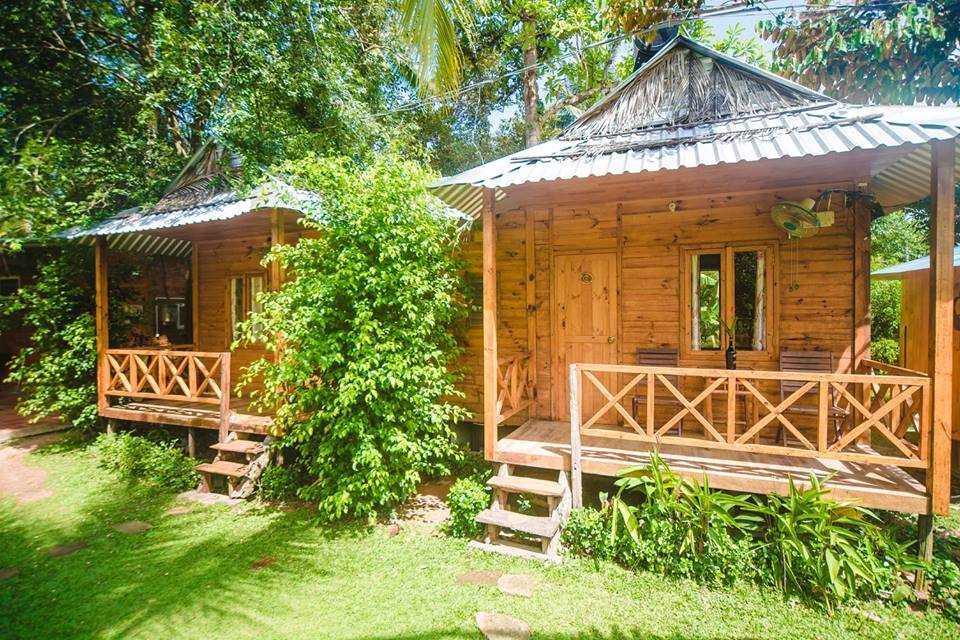 Phu Quoc Sen Lodge Homestay Village