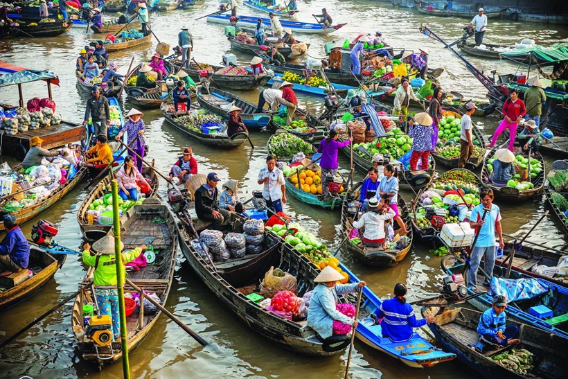 Kinh nghiệm du lịch chợ nổi Long Xuyên khám phá một vùng sông nước buôn bán tấp nập