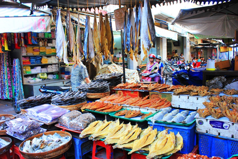 Kinh nghiệm du lịch chợ Tịnh Biên để thưởng thức món ăn từ côn trùng độc nhất vô nhị