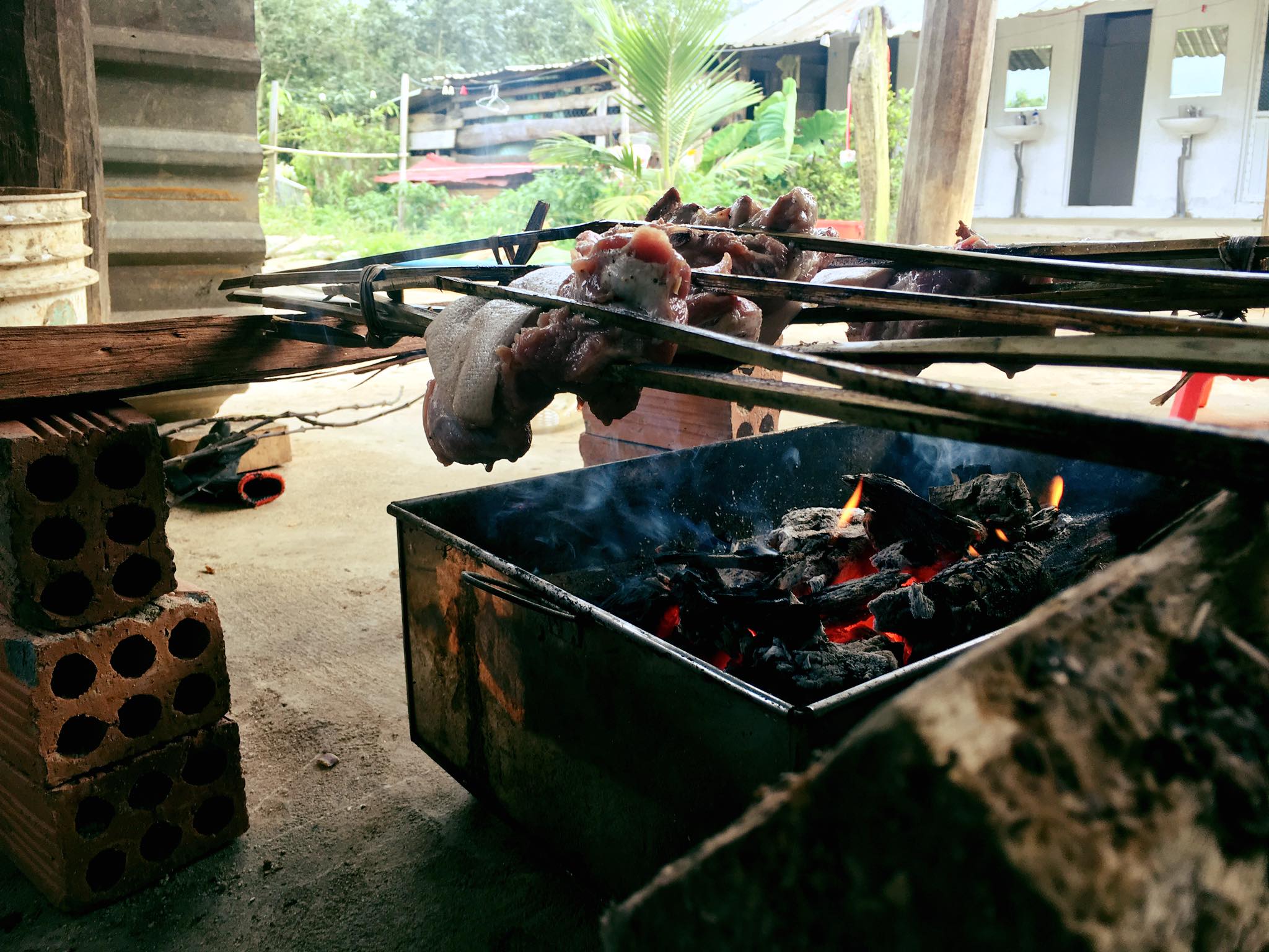 khám phá Sàn Homestay ở Tà Năng Phan Dũng