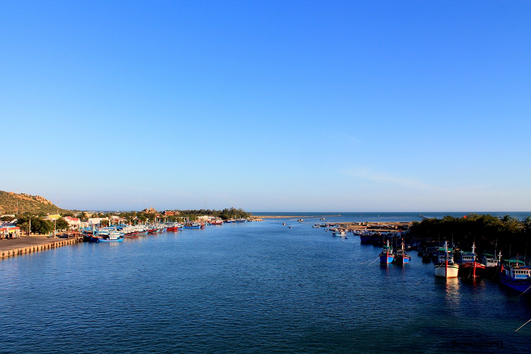 105km cung đường biển Ninh Thuận "nhìn là thích" "nhích chẳng chịu về