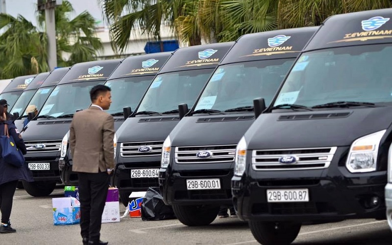 Xe limousine - Nên chọn loại nào du lịch thoải mái và giá cả hợp lý nhất