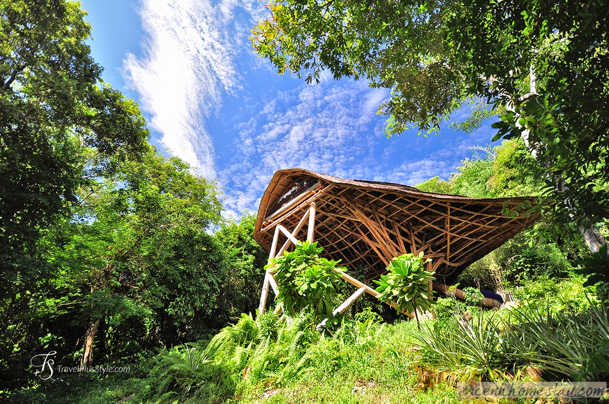 Soneva Kiri Eco Resort ở Thái Lan view lơ lửng trên cây siêu đẹp, phục vụ món cho khách bằng Zipline