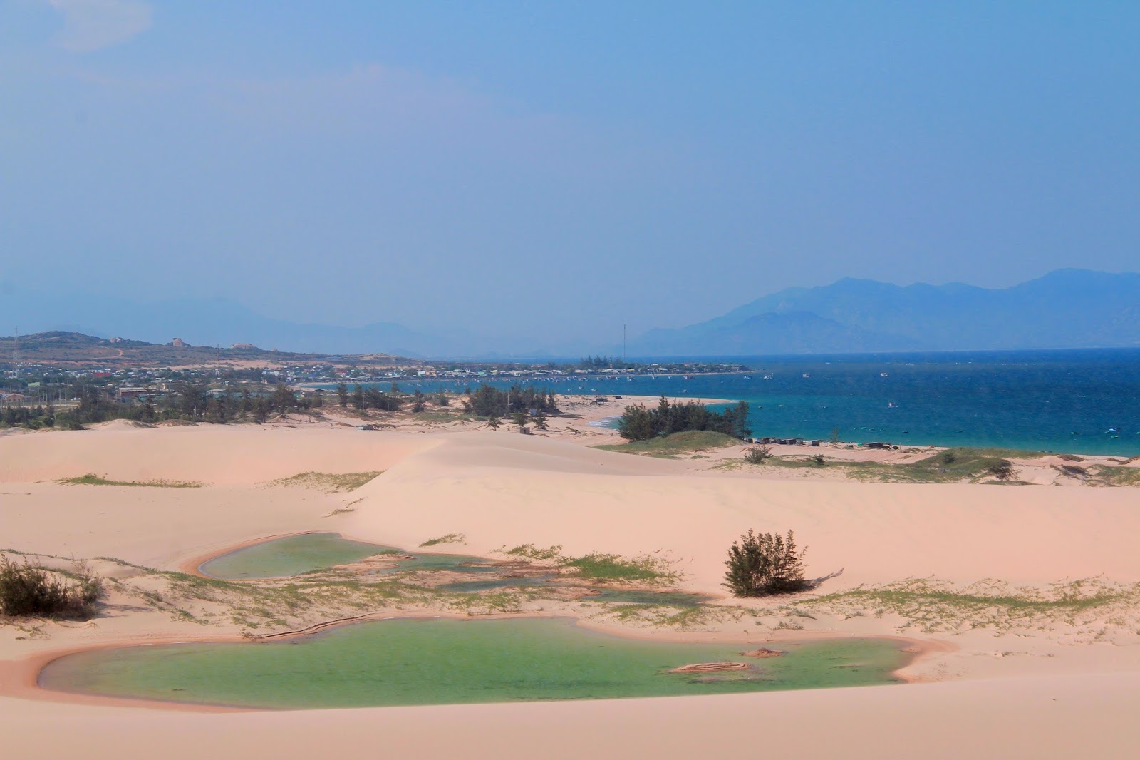 105km cung đường biển Ninh Thuận "nhìn là thích" "nhích chẳng chịu về