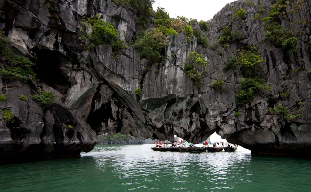 nhung dia diem du lich o ha long