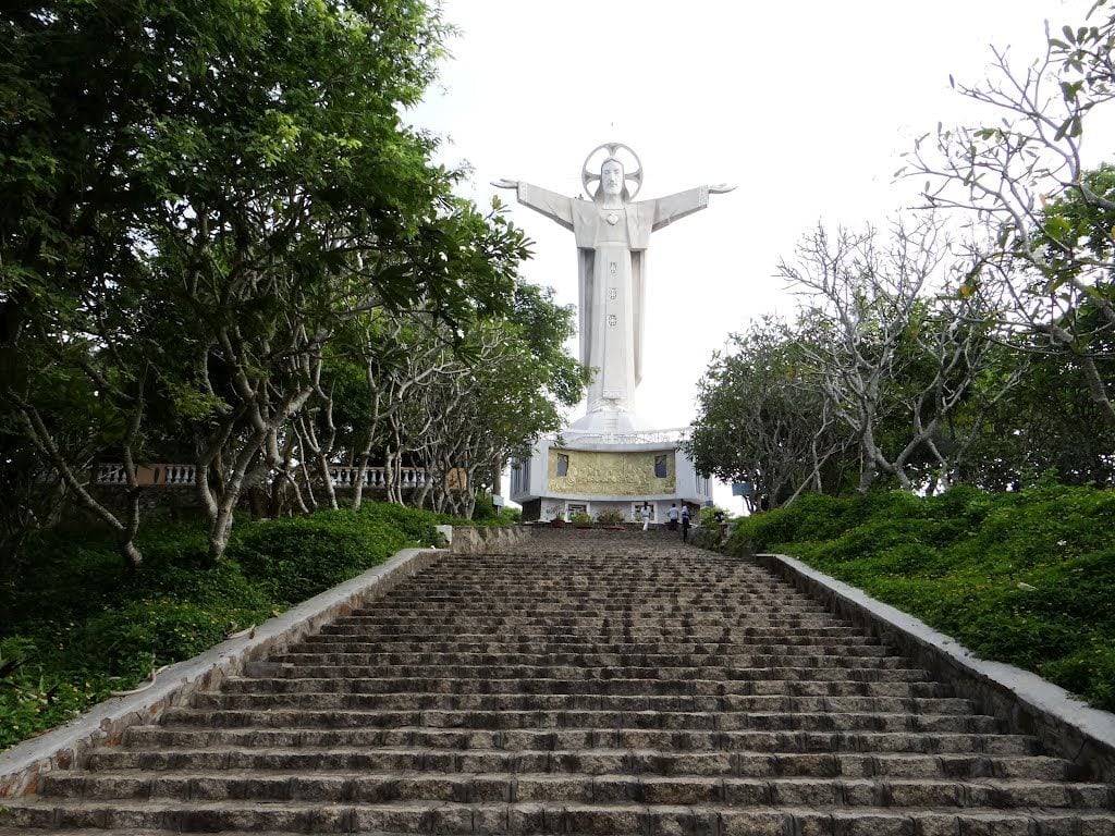 dia chi tuong chua kito nam o dau