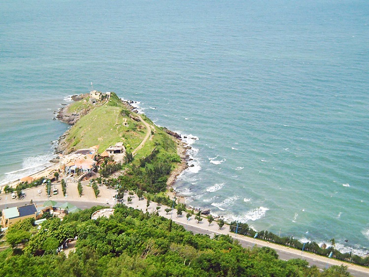 bai bien vong nguyet o vung tau