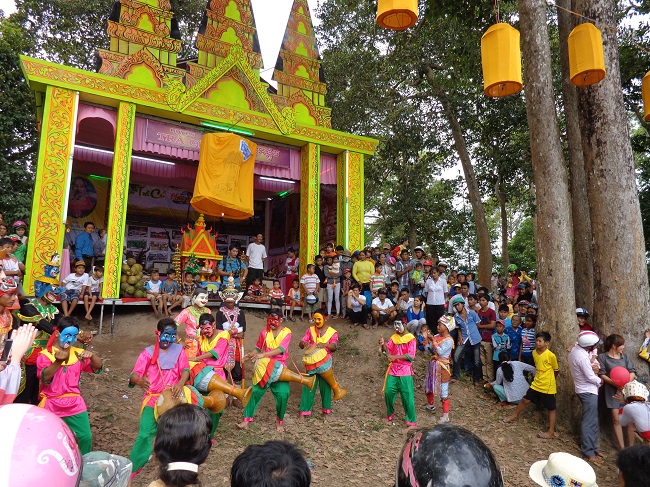 le hoi ok om bok - le hoi cung trang