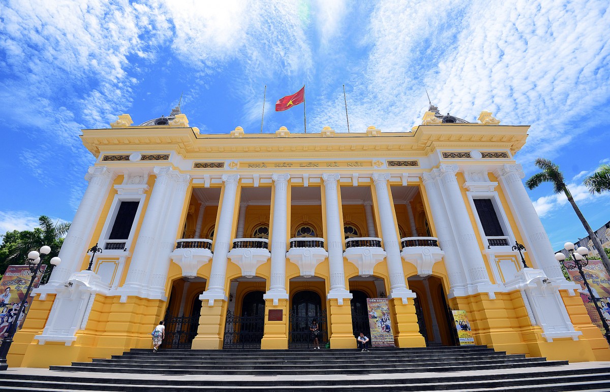 dia chi nha hat lon ha noi nam o dau