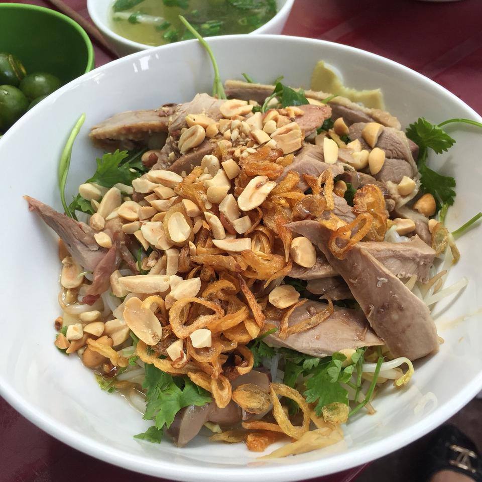 nhung mon an vat ngon o pho co ha noi