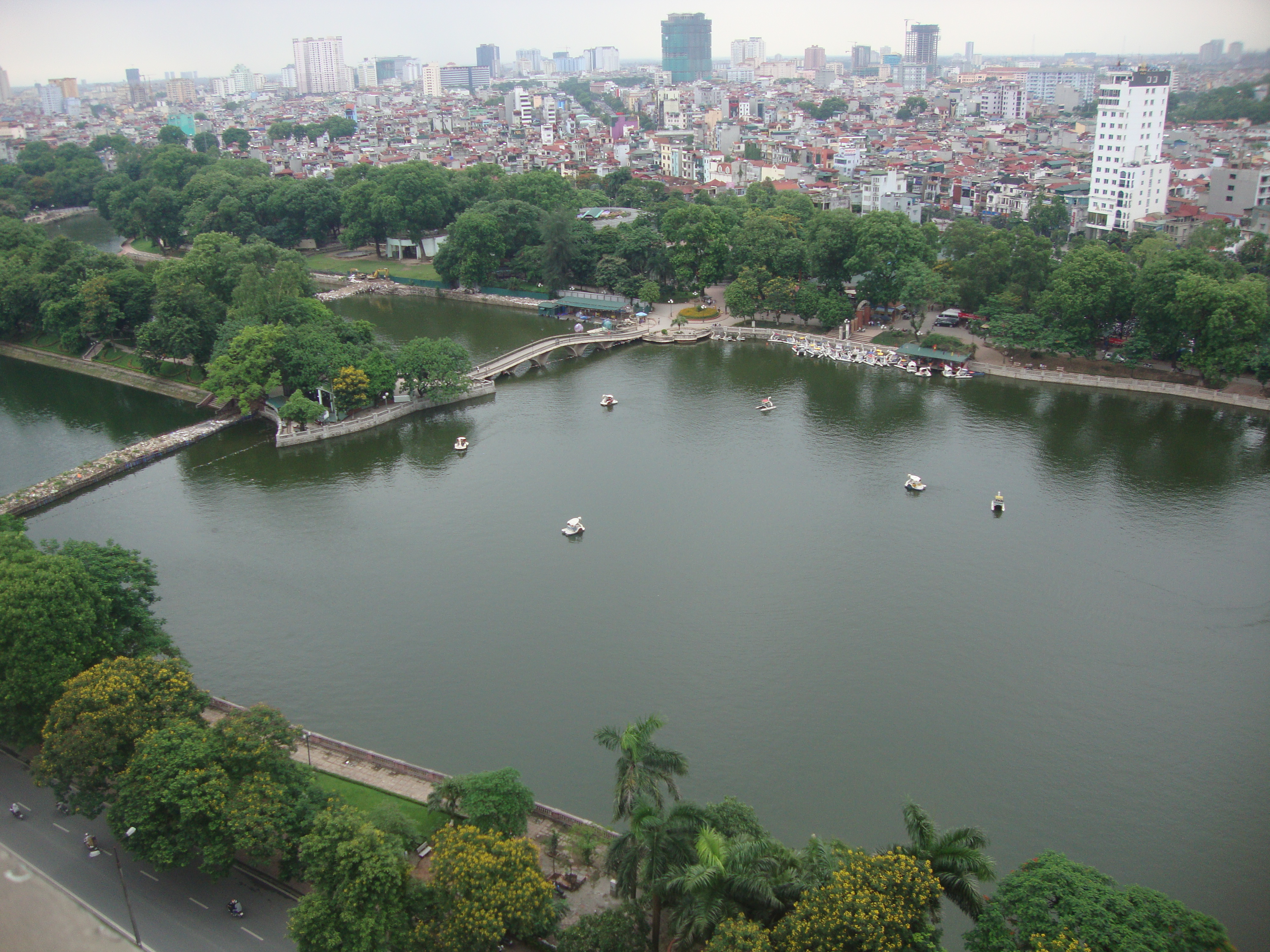 gia ve cong vien thu le ha noi