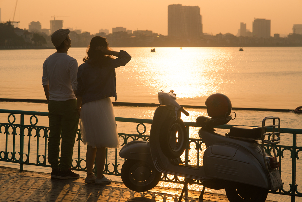 di du lich ha noi can bao nhieu tien