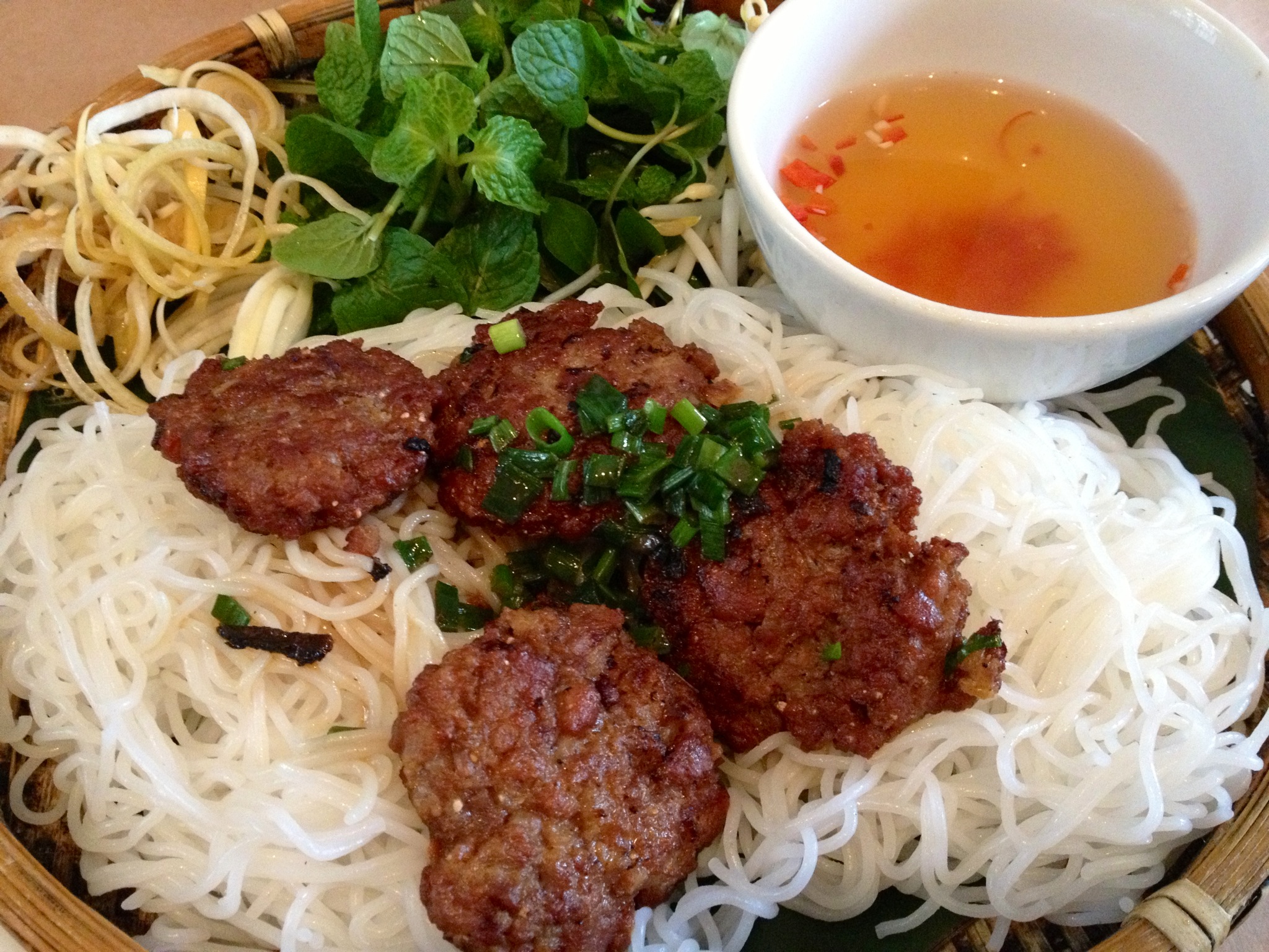 nhung mon an ngon o Pho Co Ha Noi