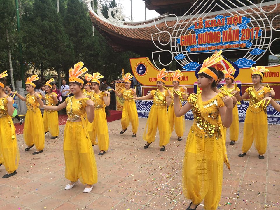 le hoi chua Huong o Ha Noi