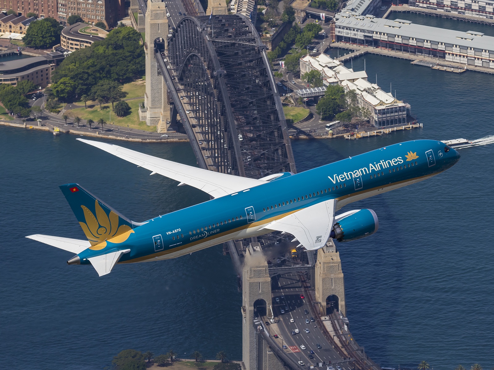 Vietnam Airlines anh 2