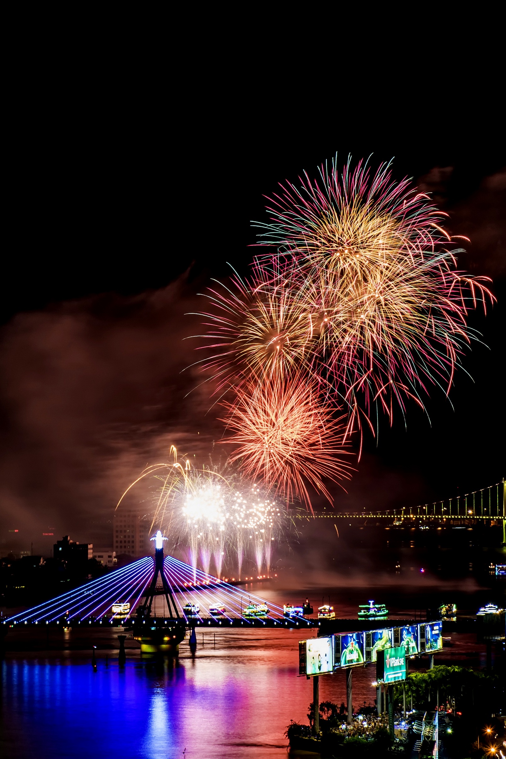 Le hoi phao hoa Da Nang 2017 anh 11