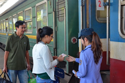 Tour duong sat kho phat trien anh 1