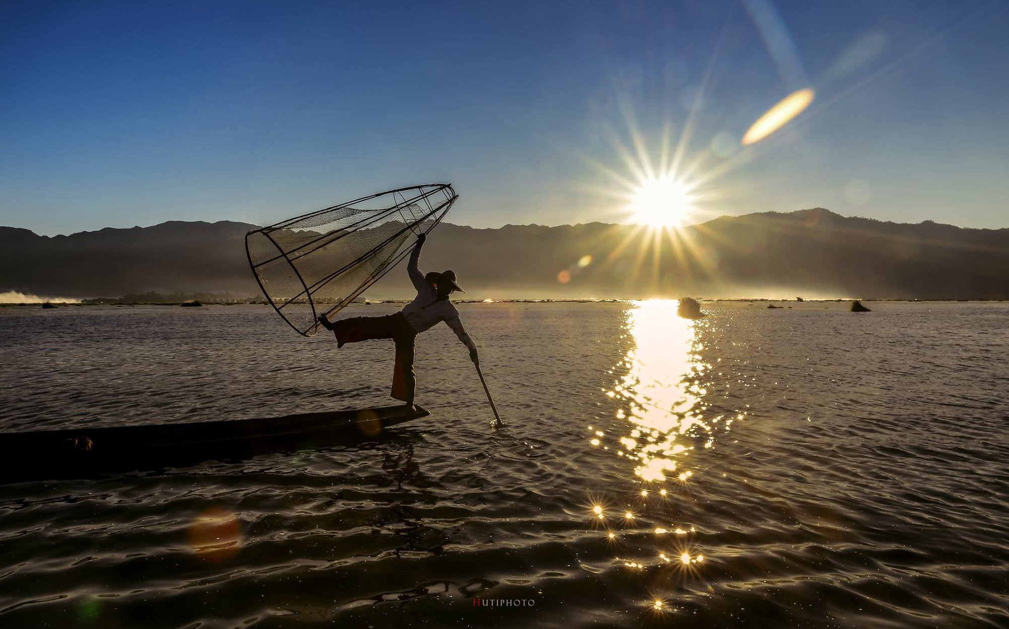 Cuoc song thanh binh tren ho Inle, Myanmar anh 4