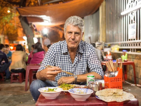 Obama an bun cha Ha Noi anh 2