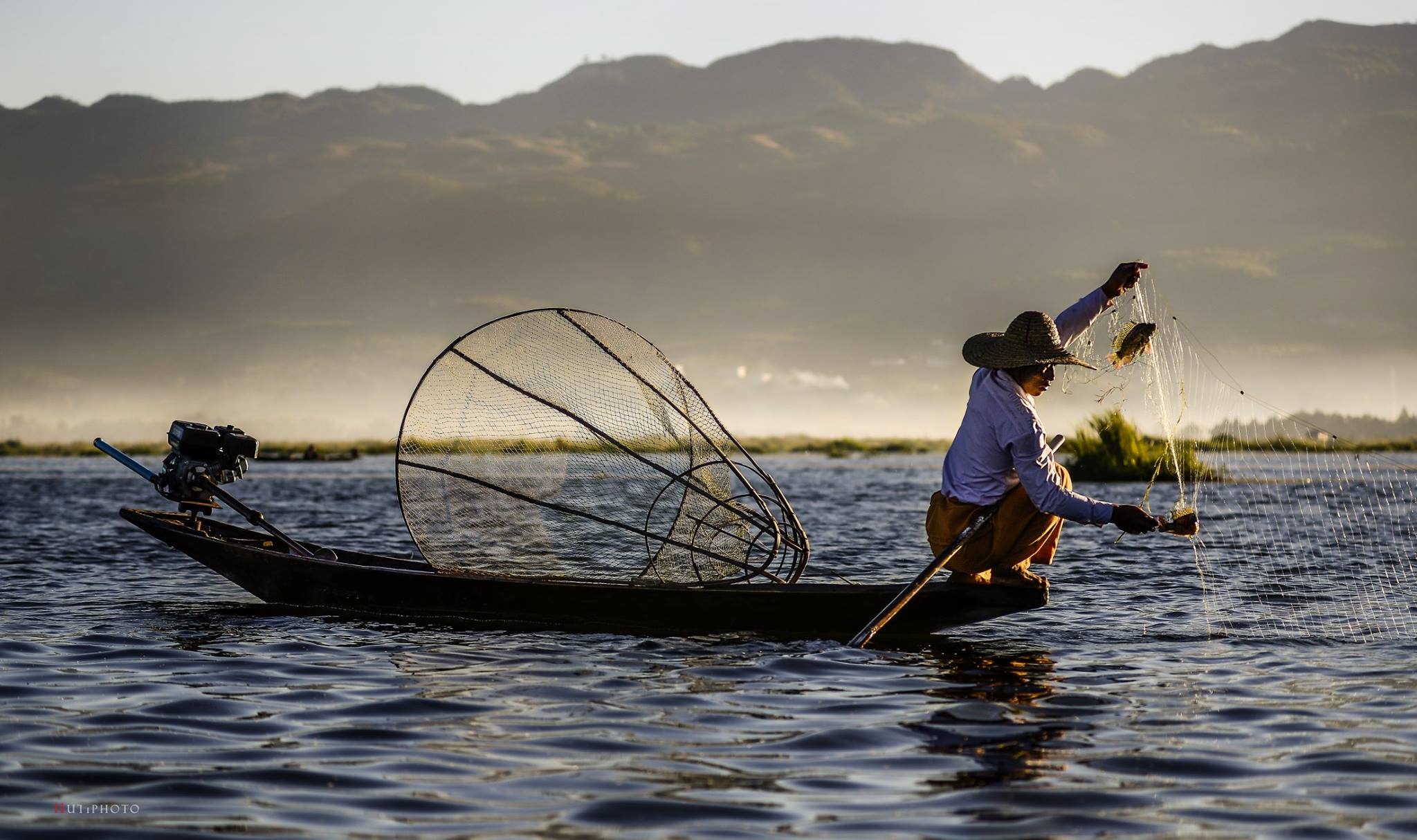 Cuoc song thanh binh tren ho Inle, Myanmar anh 7